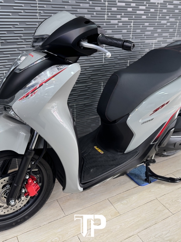 Honda SH 160 date 2024 Xxm Bstp