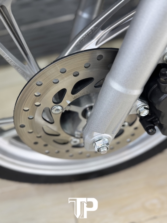 Honda SH125 date 2025 Trắng Bstp hàng bỏ mẫu