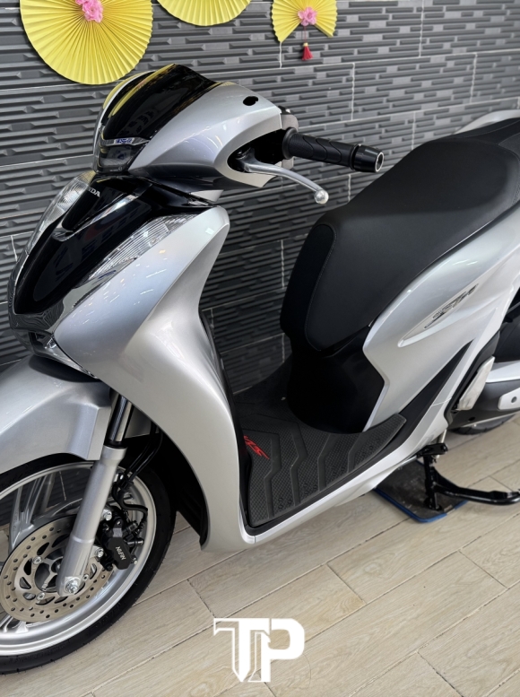 Honda SH125 date 2025 Bạc Porsche Bstp