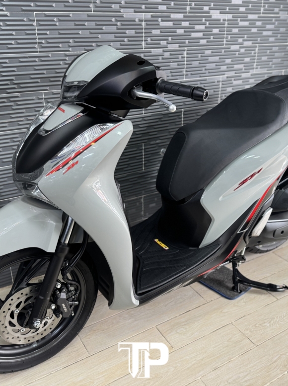 Honda SH150 date 2020 Xám xi măng Bstp