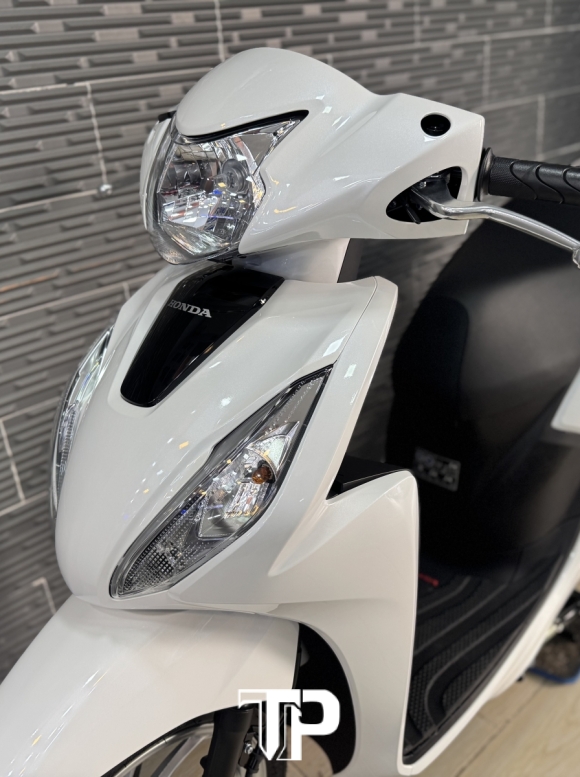 Vision New 2026 Trắng