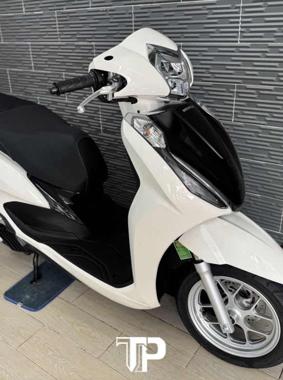 Honda Lead 125 date 2026 New Trắng Đen