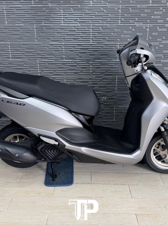 Honda Lead 125 Bạc Nhám 2026 New