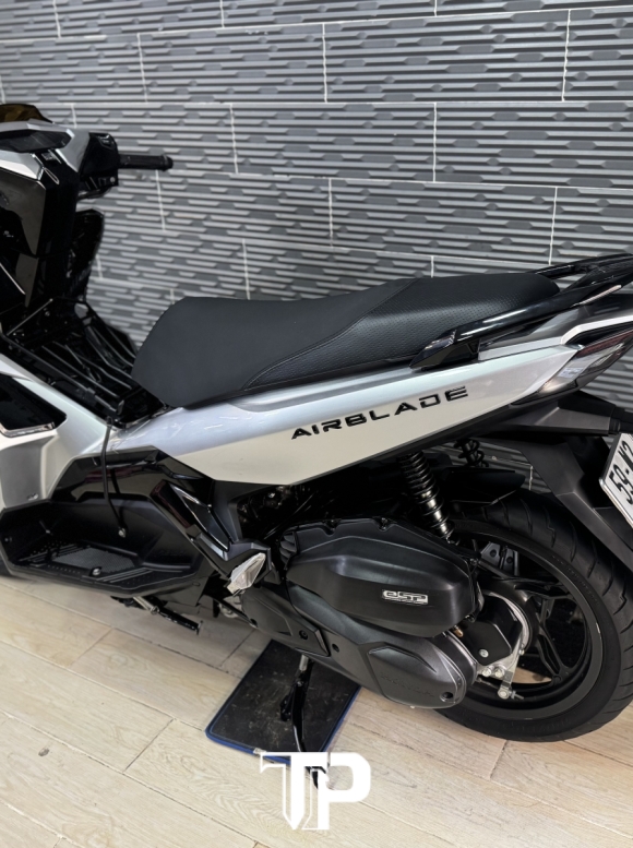 Honda AB150 date 2021 Bạc Porsche