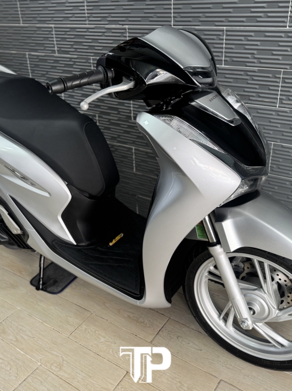 Honda SH125 date 2023 Bạc Đen Porsche Bstp