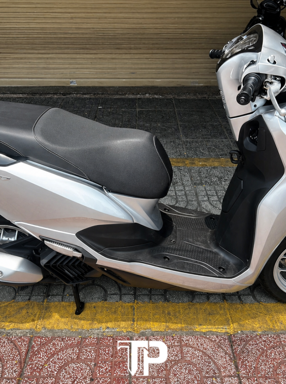 Honda Lead 2026 Bạc Porsche New 100%