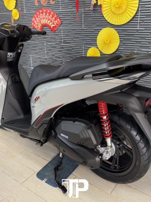 Honda SH160 Xám Xi măng 2025 