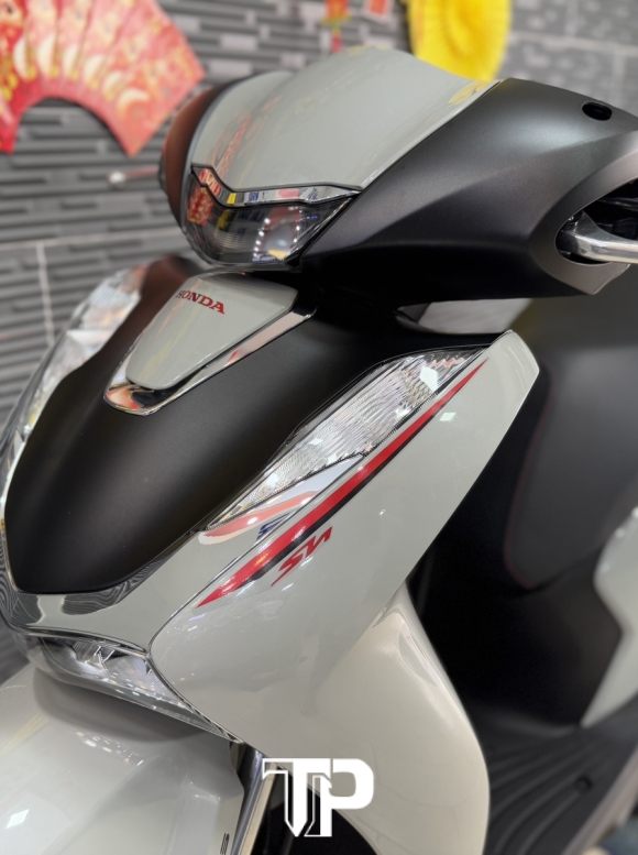 Honda SH160 date 2025 Xám Xi Măng 700 Klm