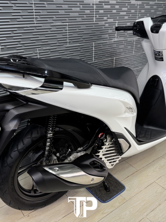 Honda SH125 Mẫu 2023 Trắng Đen Sporty Bs 22022
