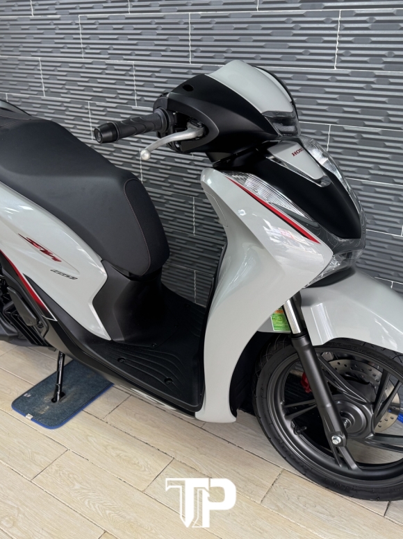 SH125 date 2024 ABS  Xám xi măng