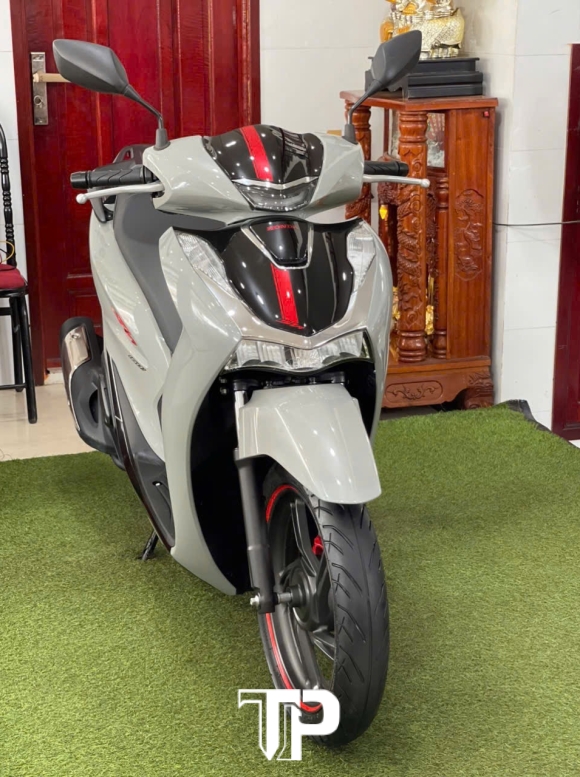 SH 160 abs 2024 3000km