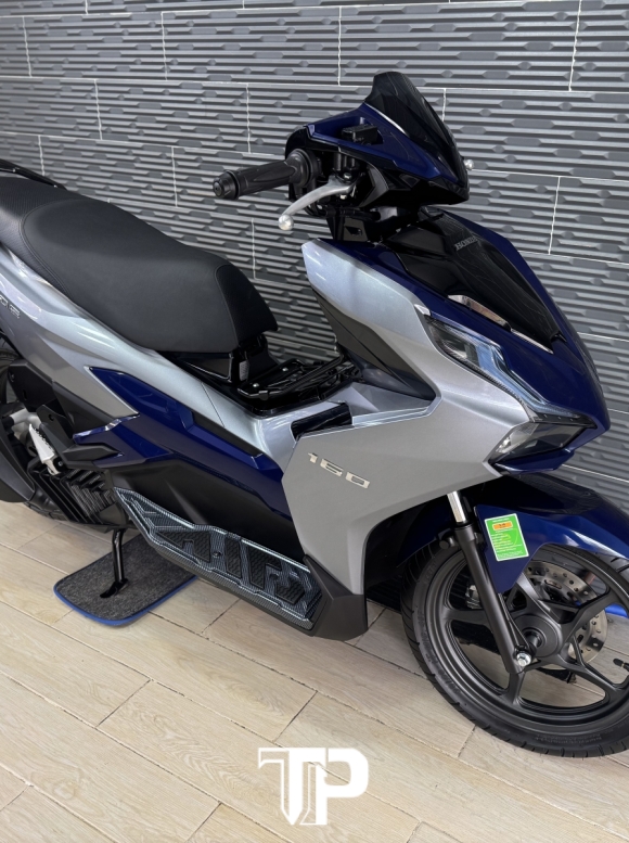 AB160 xanh Bạc 2024