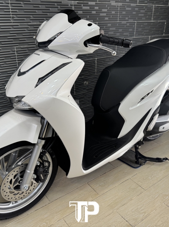 SH125 - 2026 Trắng New 
