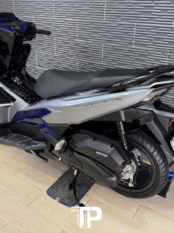 Ab 160 abs 1800km 2025