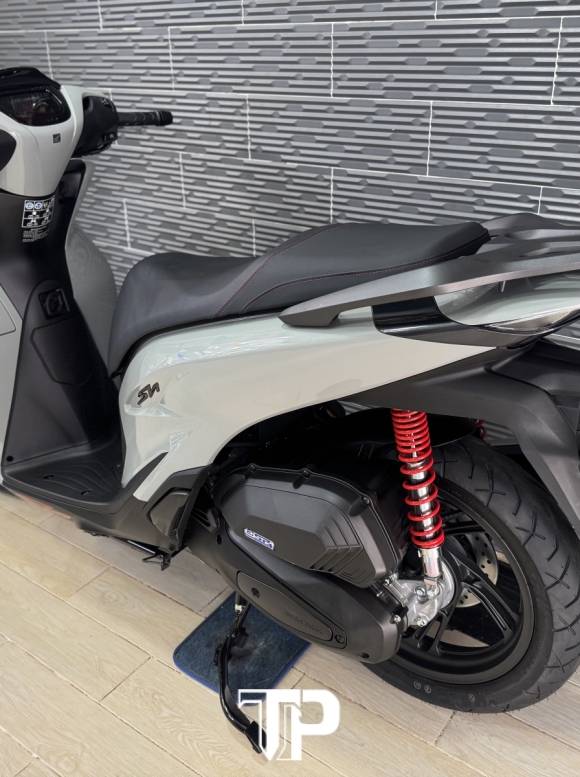 SH 125 abs 2026 xám xi măng New