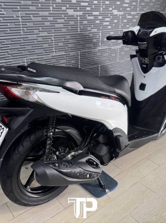 Honda SH150 abs 2021 Úp Ý Trắng Sporty